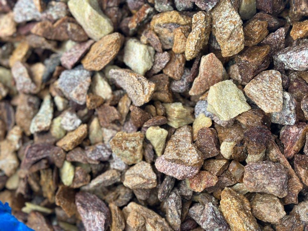 Златолит персиковый декоративная каменная крошка купить в Среднеуральске