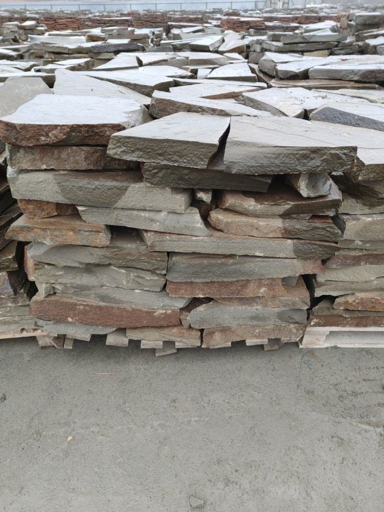 Плитняк песчаник серо-зелёный для мощения 60-65 мм купить в Среднеуральске