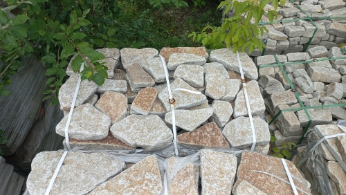 Гранитный плитняк галтованный для парковки купить в Среднеуральске