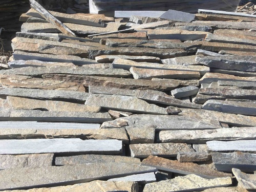 Горбушка златолит мультиколор для облицовки купить в Среднеуральске