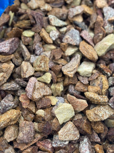 Златолит персиковый декоративная каменная крошка купить в Среднеуральске