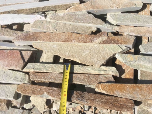 Горбушка златолит золотистый для облицовки купить в Среднеуральске