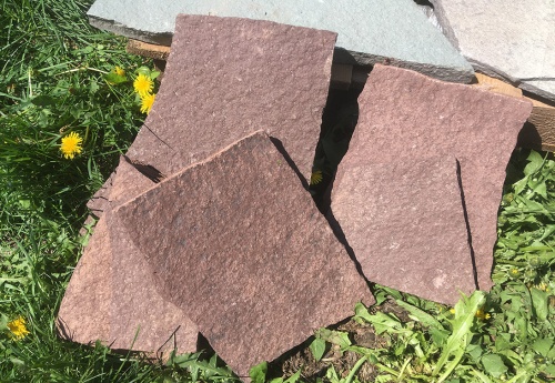 Плитняк лемезит бордовый для цоколя 1,5-2 см купить в Среднеуральске