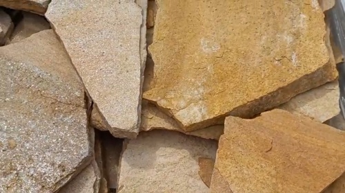 Плитняк златолит жёлтый для цоколя купить в Среднеуральске