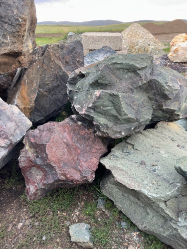 Камни для ландшафтного дизайна зелёные 10-60 килограмм купить в Среднеуральске