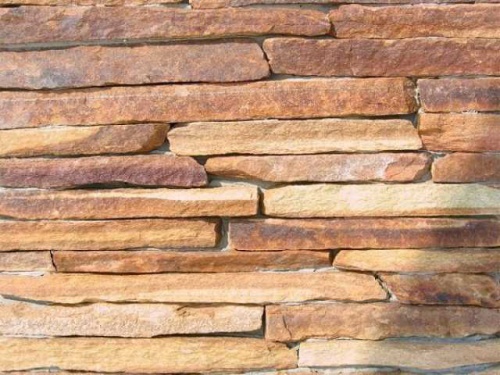 Горбушка златолит золотистый для облицовки купить в Среднеуральске