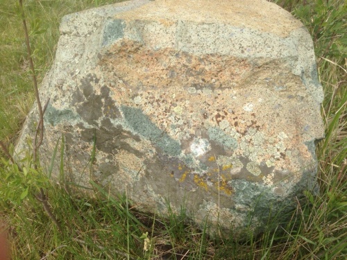 Гигантские зелёные валуны для ландшафтного дизайна весом более 5 тонн купить в Среднеуральске