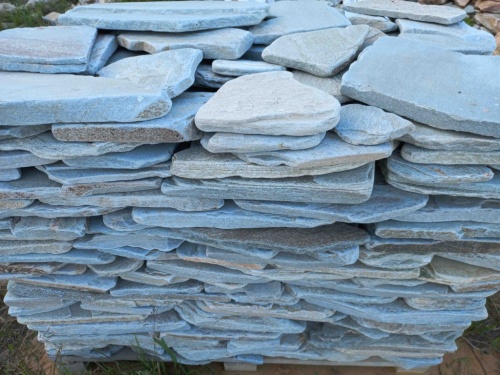 Плитняк златолит зелёный галтованный для цоколя купить в Среднеуральске